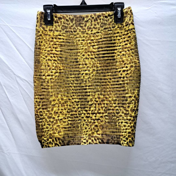 Y2K YiTong Women's OSFM Yellow Ribbed Pleated LeopardPrint Micro Mini Skirt - Picture 1 of 7